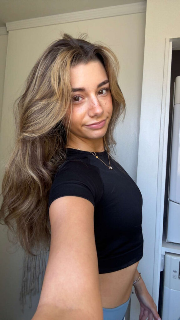 TikTok – Instagram – Mikayla Campinos – Nude