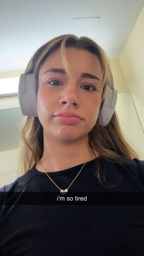 TikTok – Instagram – Mikayla Campinos – Nude