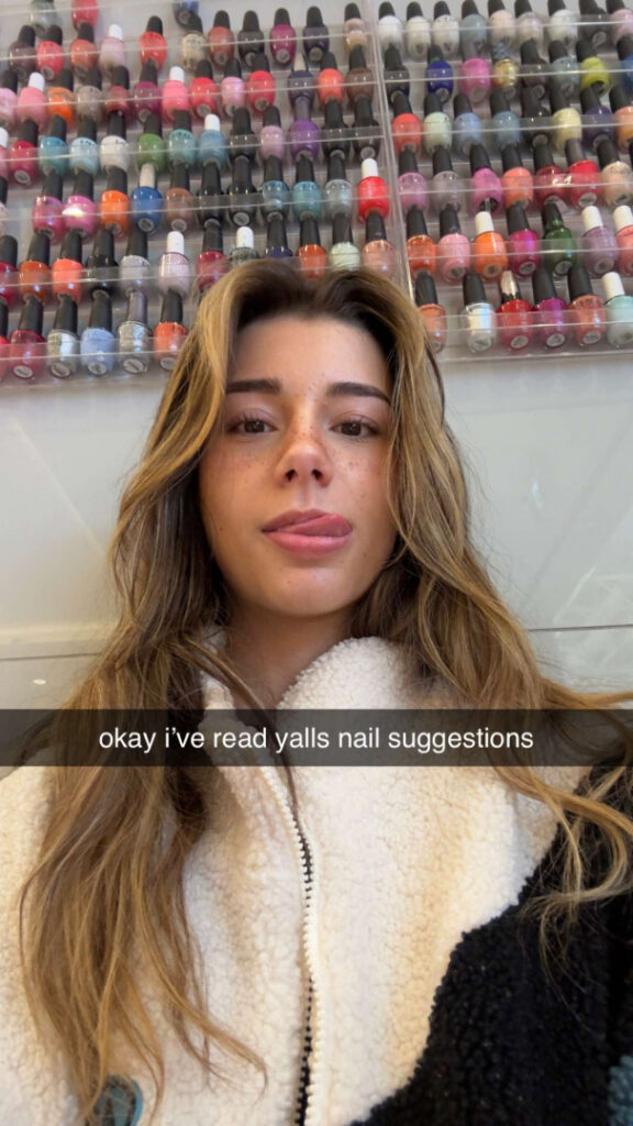 TikTok – Instagram – Mikayla Campinos – Nude