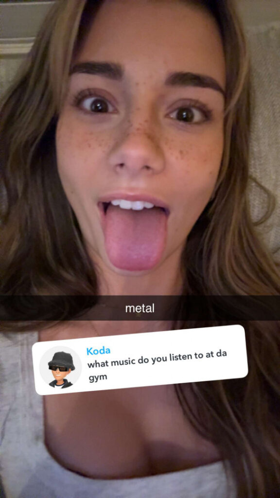 TikTok – Instagram – Mikayla Campinos – Nude