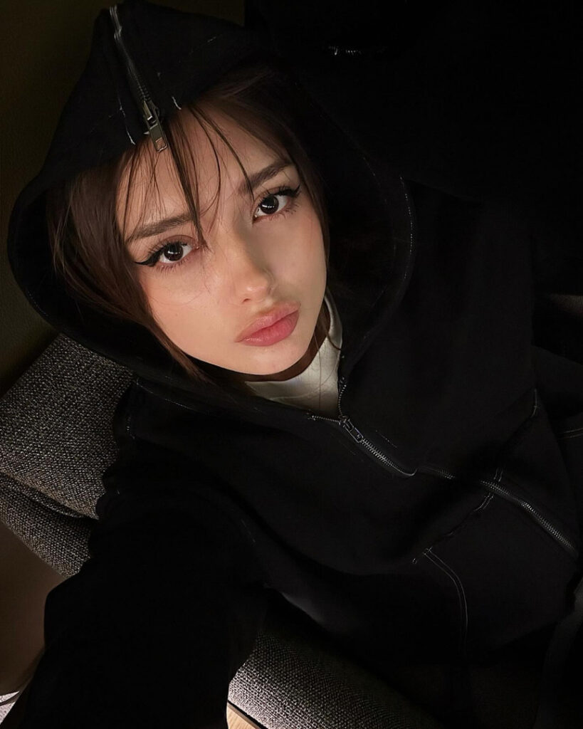 Twitch – Instagram – mildixs – Nude Leaks