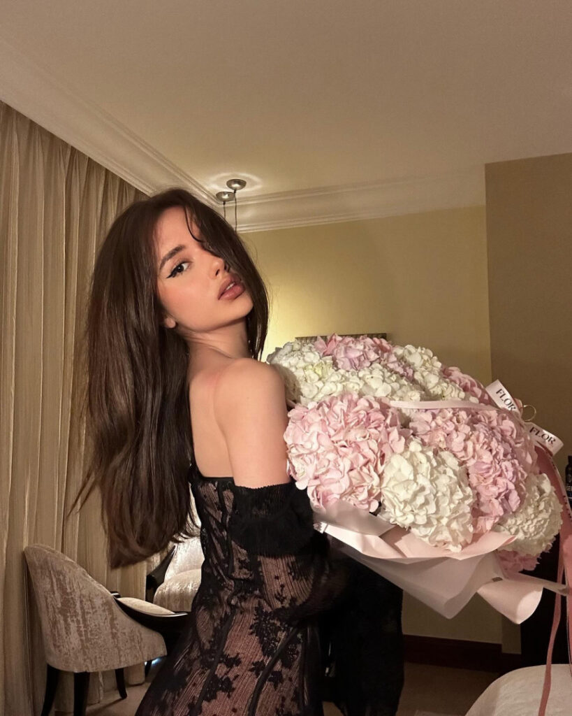 Twitch – Instagram – mildixs – Nude Leaks