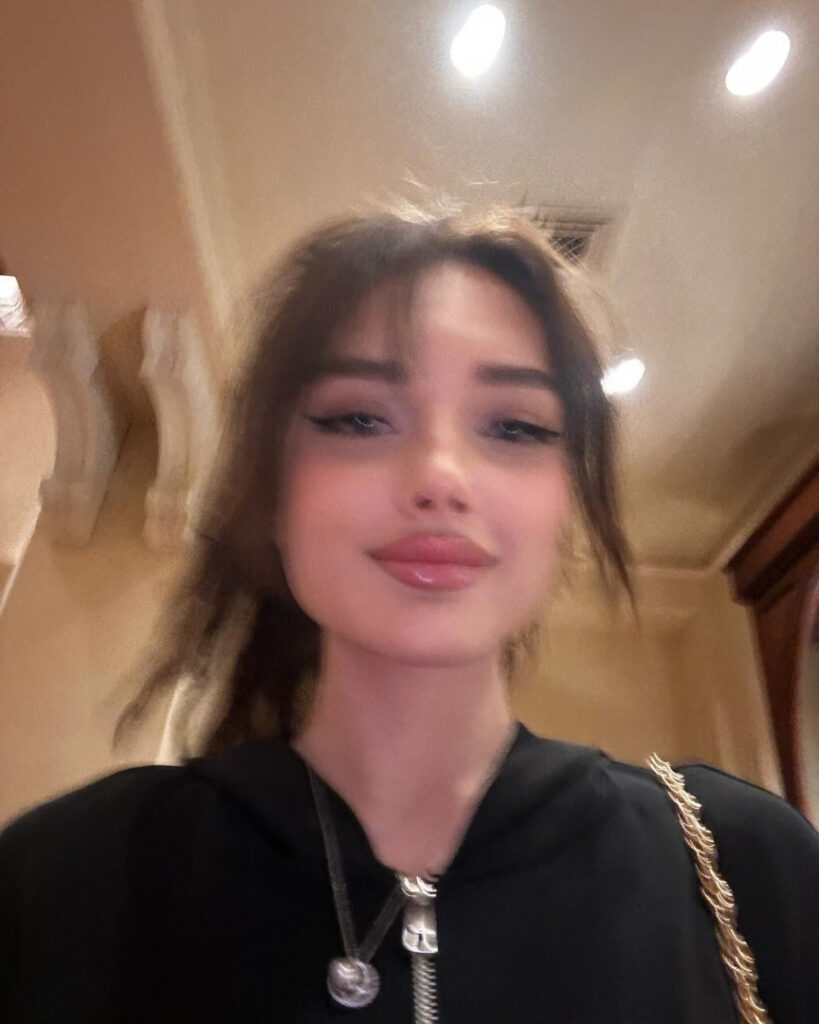 Twitch – Instagram – mildixs – Nude Leaks