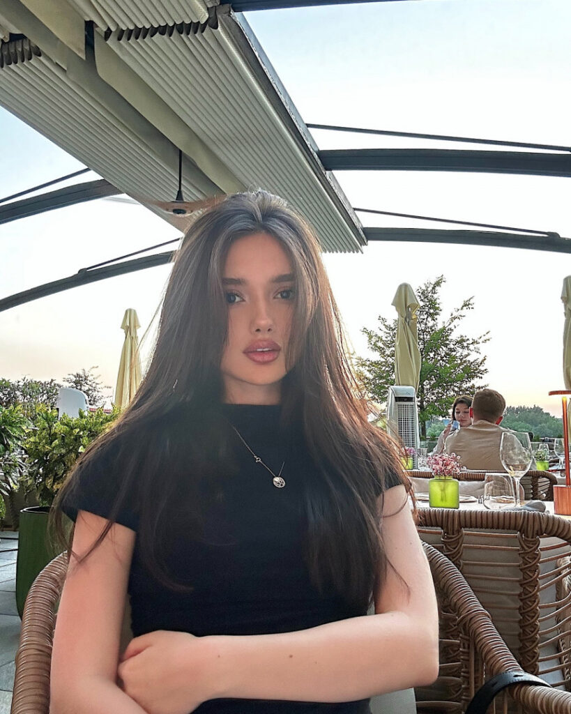 Twitch – Instagram – mildixs – Nude Leaks