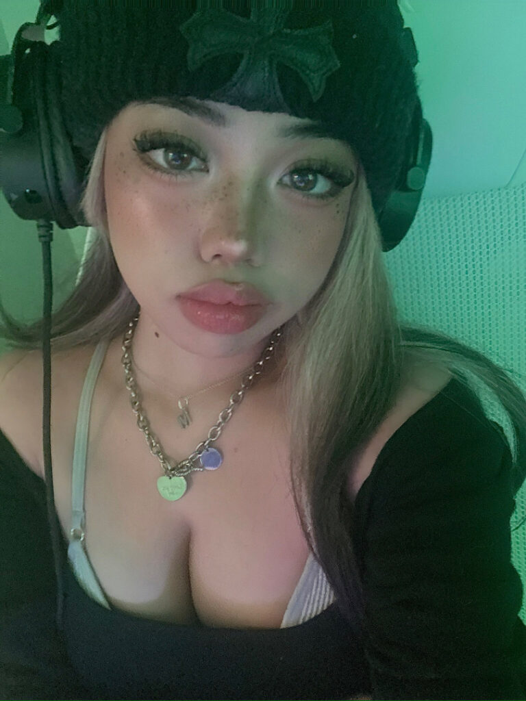 Reddit – Asian – Filipina – Nabee / Nabeeia / buttrfiles / luvense / deadlockes – Nude Leaks