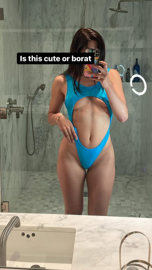 Instagram – Nat strawn – Nude