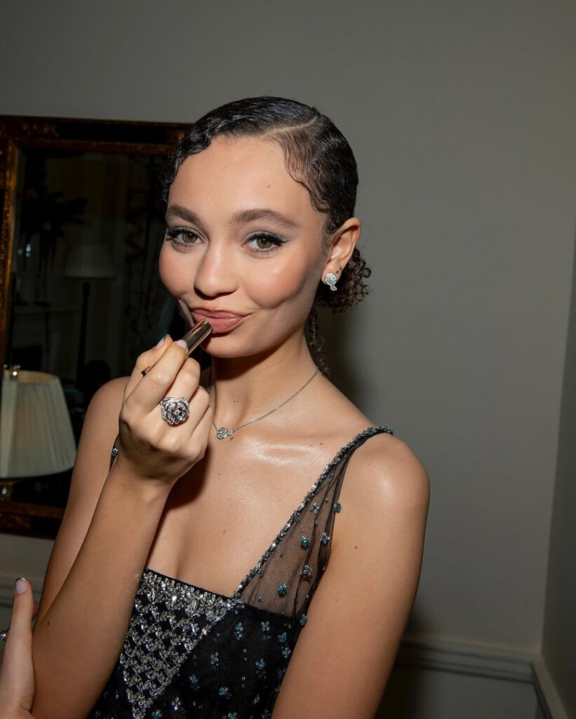 Celeb – Teen – Ebony – Nico Parker – Nude