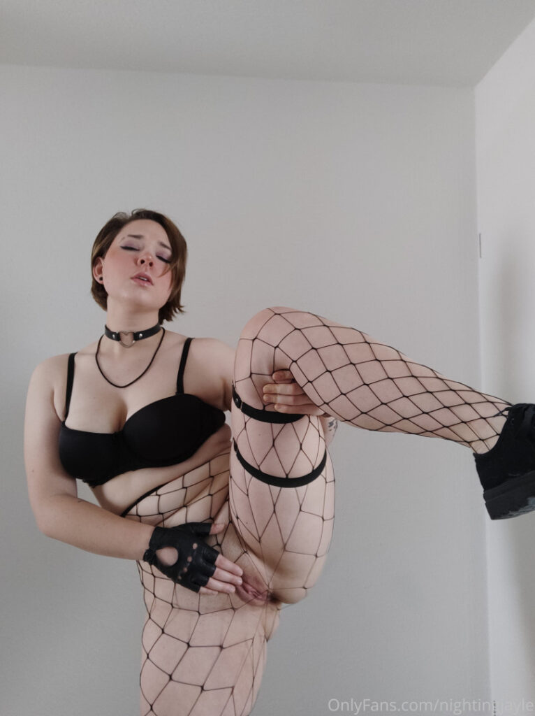 OnlyFans – Reddit – nightingjayle – Nude Leaks