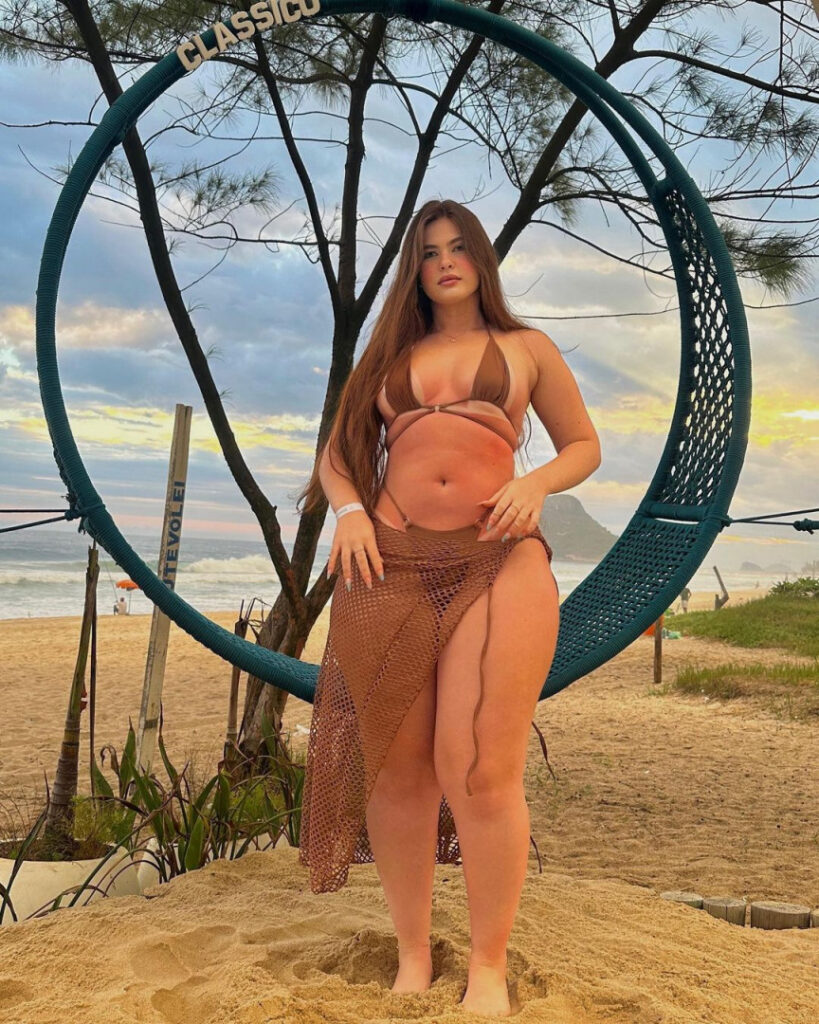 Brazil – Celeb – niic.ca / Nicolle Caroline – Nude