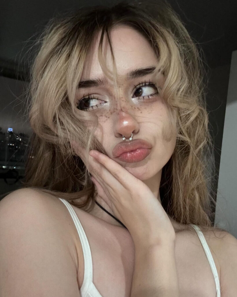 TikTok – Instagram – Teen – pavuk1_0 – Nude Leaks