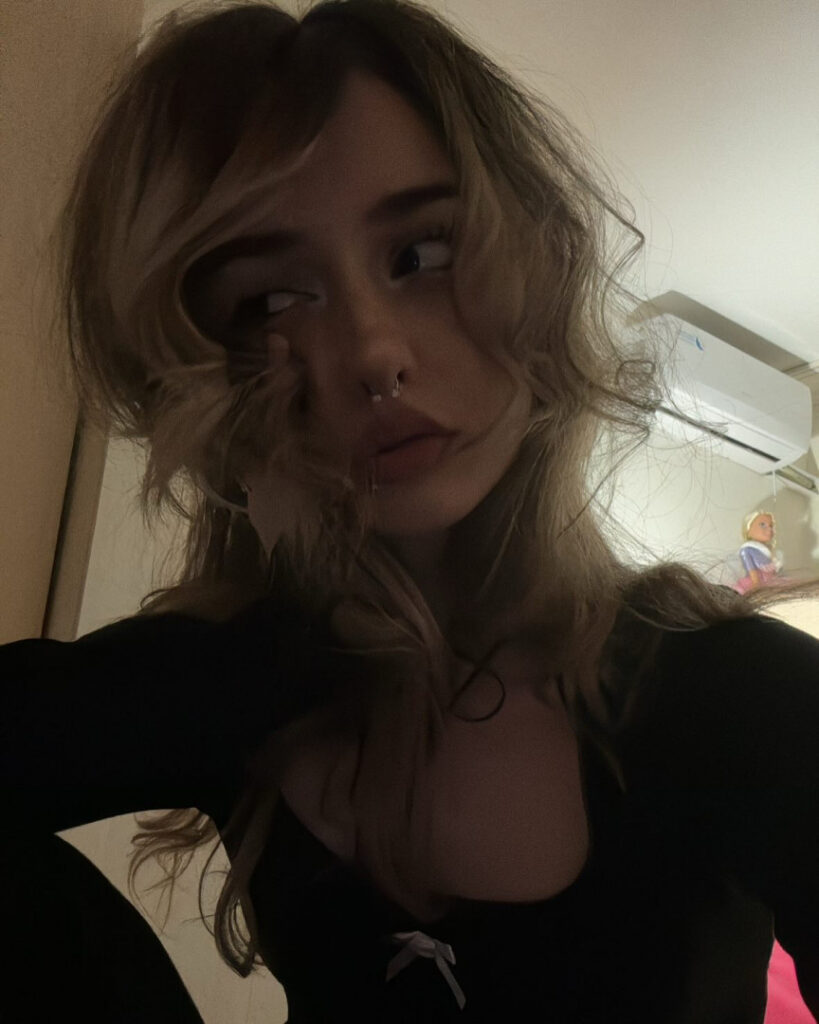 TikTok – Instagram – Teen – pavuk1_0 – Nude Leaks