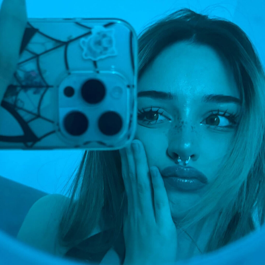 TikTok – Instagram – Teen – pavuk1_0 – Nude Leaks