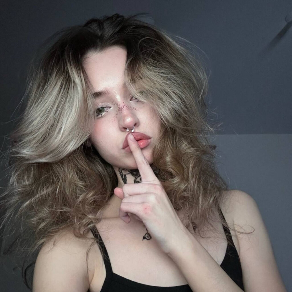 TikTok – Instagram – Teen – pavuk1_0 – Nude Leaks