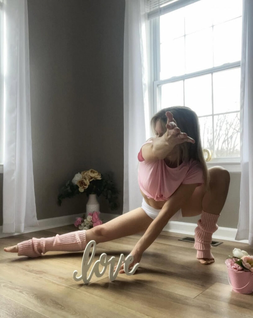 Instagram – MILF – Peacefulfit – Nude