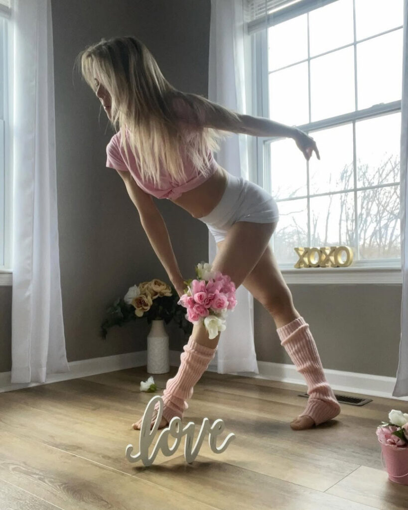 Instagram – MILF – Peacefulfit – Nude