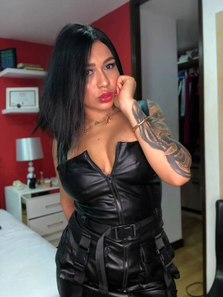 OnlyFans – ⠀X⠀ – Latina – Qatecorrea / Kathecorrea / PaulinaGomez / anitaatoro_ – Nude Leaks