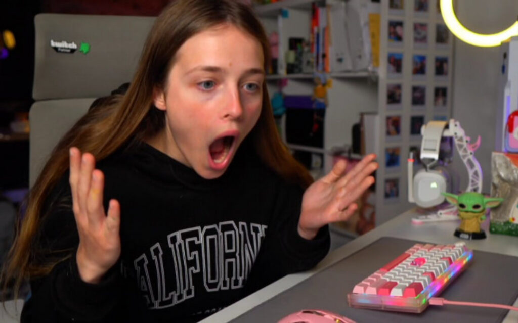 Twitch – KICK – Teen – qoqsik – Nude Leaks