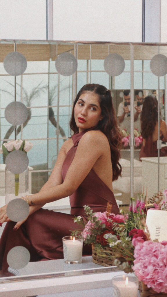 Youtube – Instagram – Radhika Seth – Nude Leaks