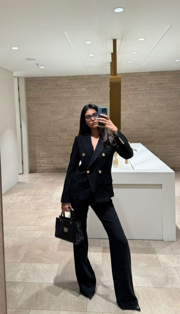 Youtube – Instagram – Radhika Seth – Nude Leaks