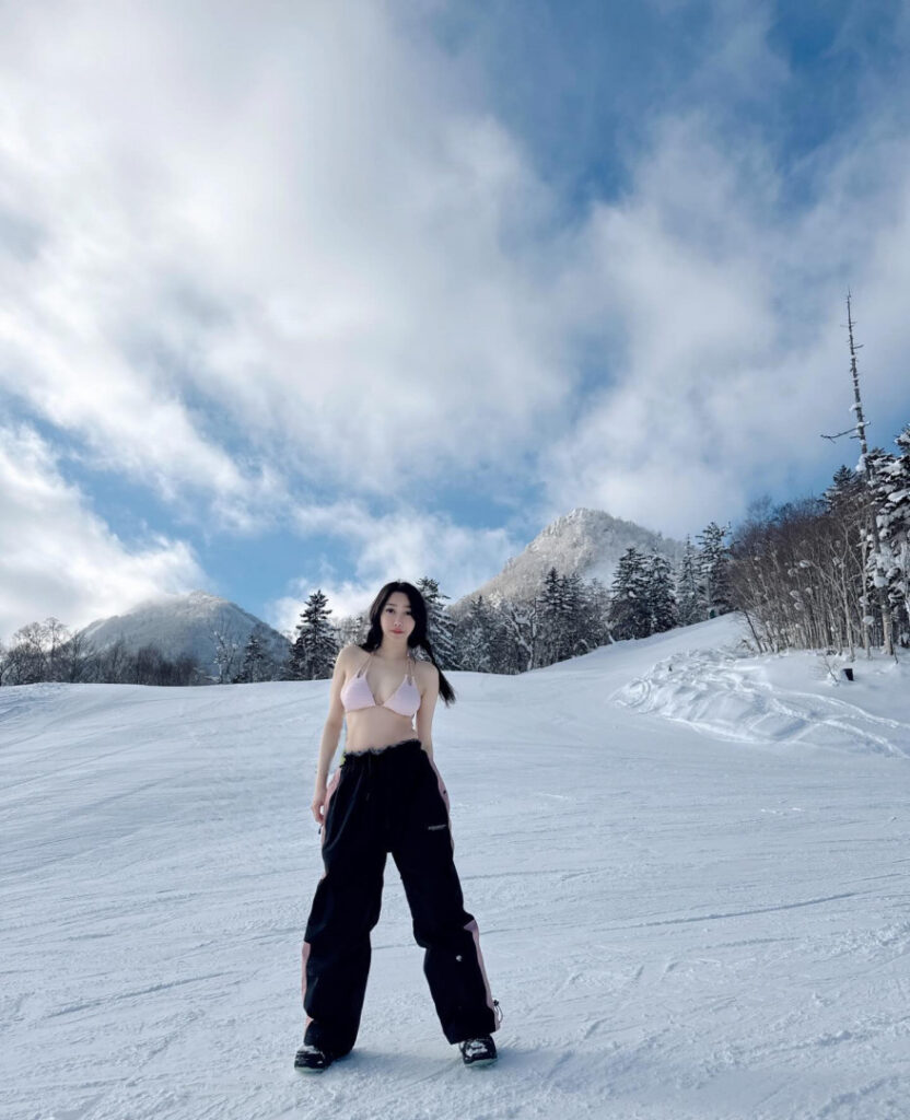 Asian – Taiwanese – Rainy 以希 鐘小八 – Nude Leaks