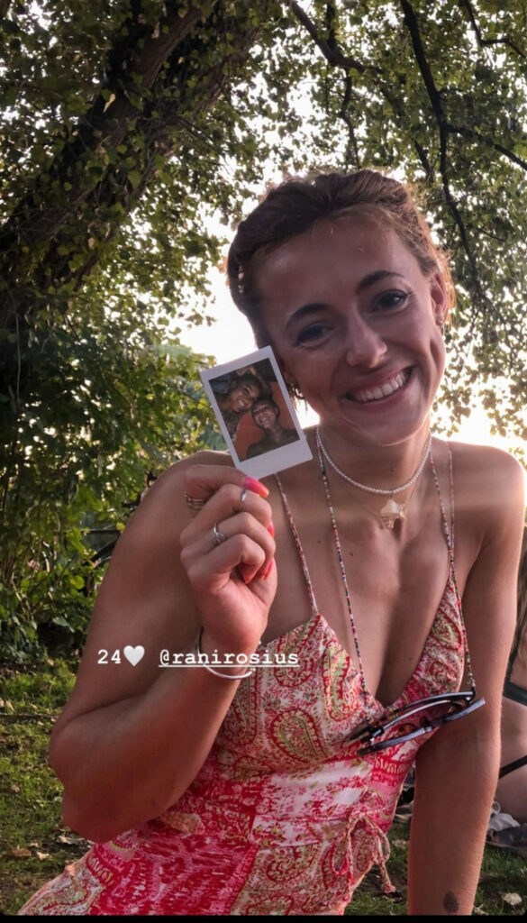 Instagram – Rani Rosius – Nude