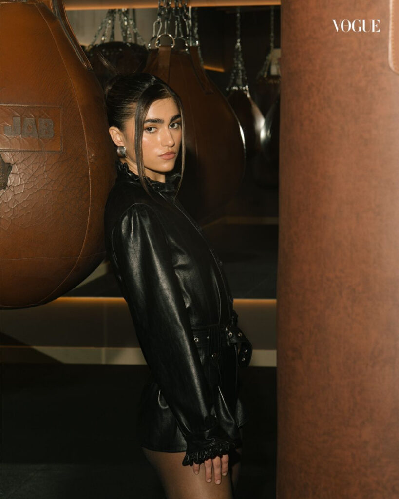 Instagram – Indian – Rayna V | Rayna Vallandingham – Nude