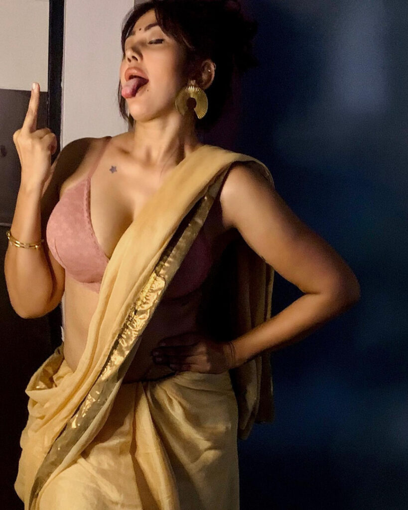 Instagram – Indian – Ruchiraj – Nude Leaks