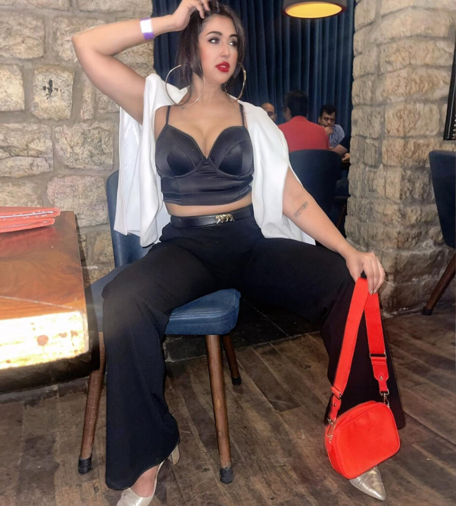 Instagram – Indian – Ruchiraj – Nude Leaks