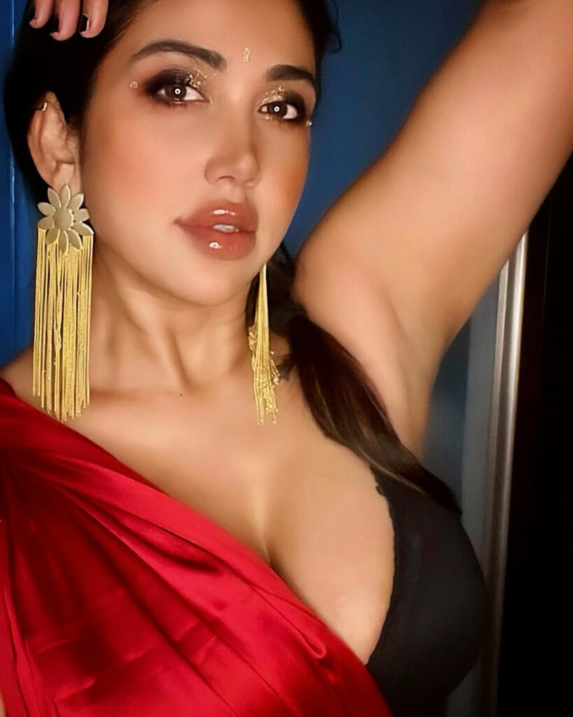 Instagram – Indian – Ruchiraj – Nude Leaks