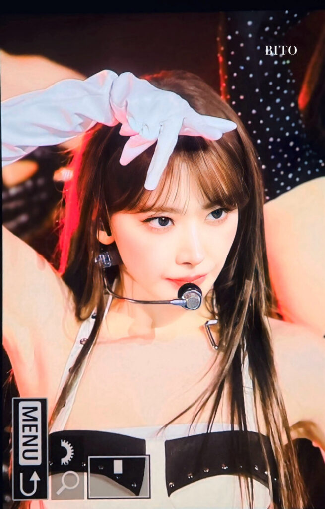 Celeb – Asian – Sakura Miyawaki 宮脇 咲良  LESSERAFIM – Nude Leaks