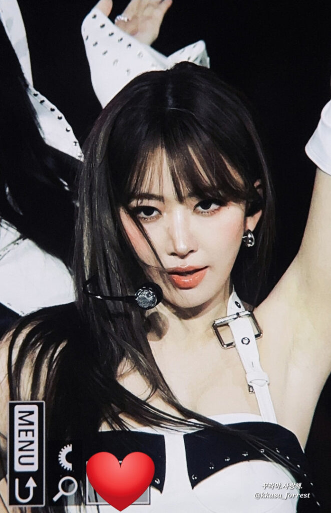 Celeb – Asian – Sakura Miyawaki 宮脇 咲良  LESSERAFIM – Nude Leaks