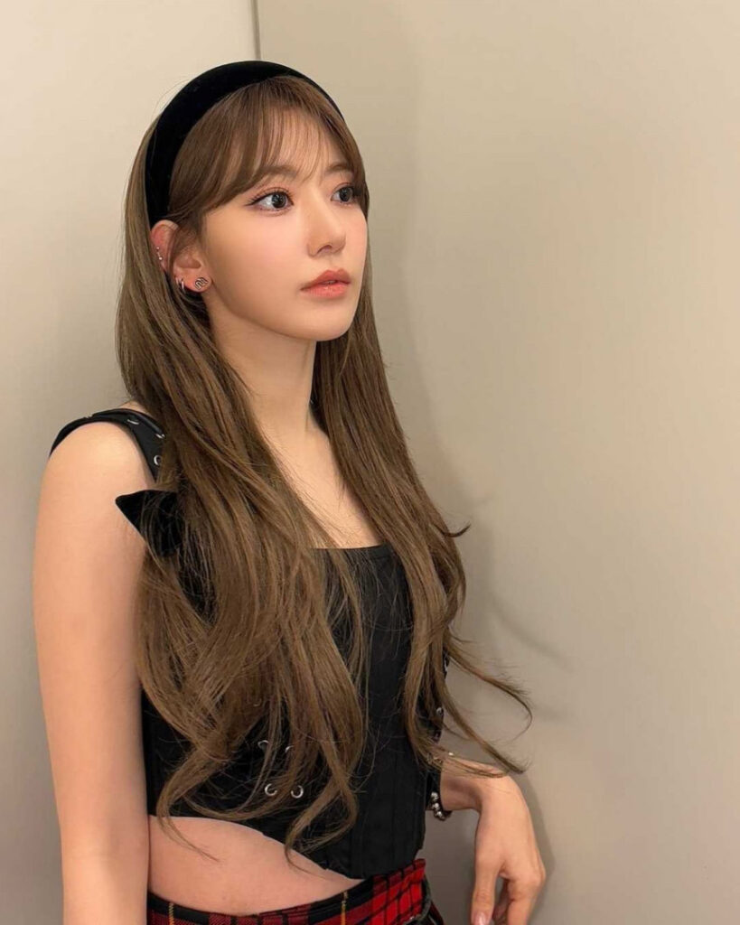 Celeb – Asian – Sakura Miyawaki 宮脇 咲良  LESSERAFIM – Nude Leaks