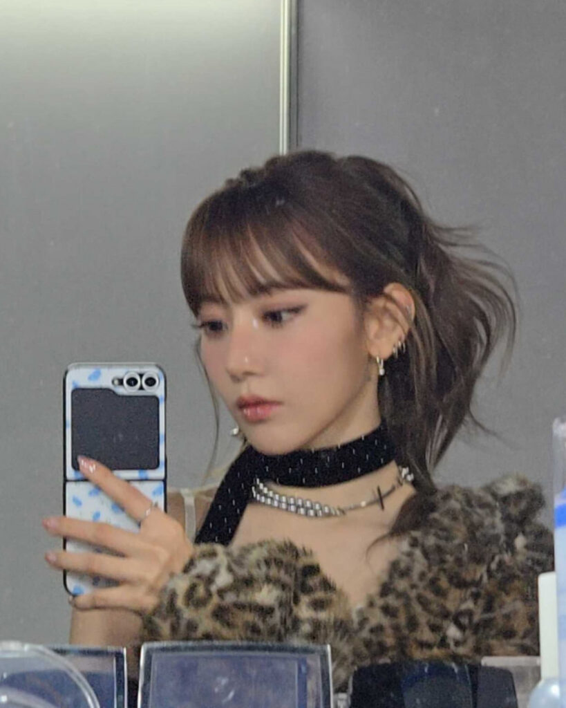 Celeb – Asian – Sakura Miyawaki 宮脇 咲良  LESSERAFIM – Nude Leaks