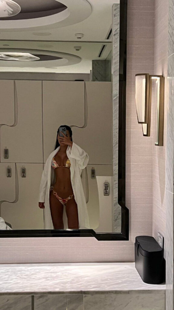 Instagram – Asian – Samantha Rayner / @samantharaynerx – Nude