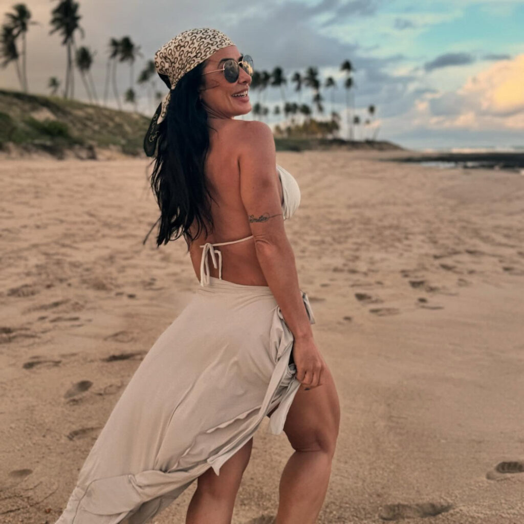 Brazil – Celeb – Scheila Carvalho – Nude