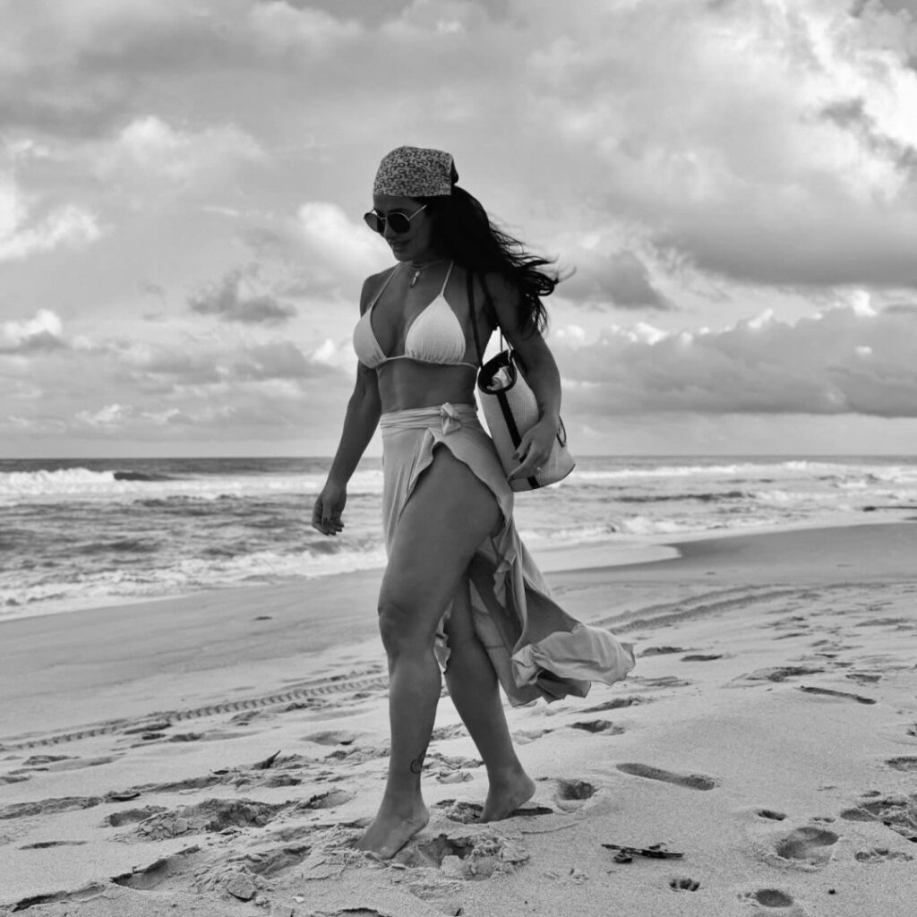 Brazil – Celeb – Scheila Carvalho – Nude