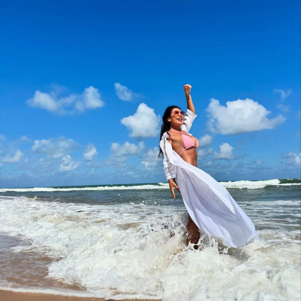 Brazil – Celeb – Scheila Carvalho – Nude