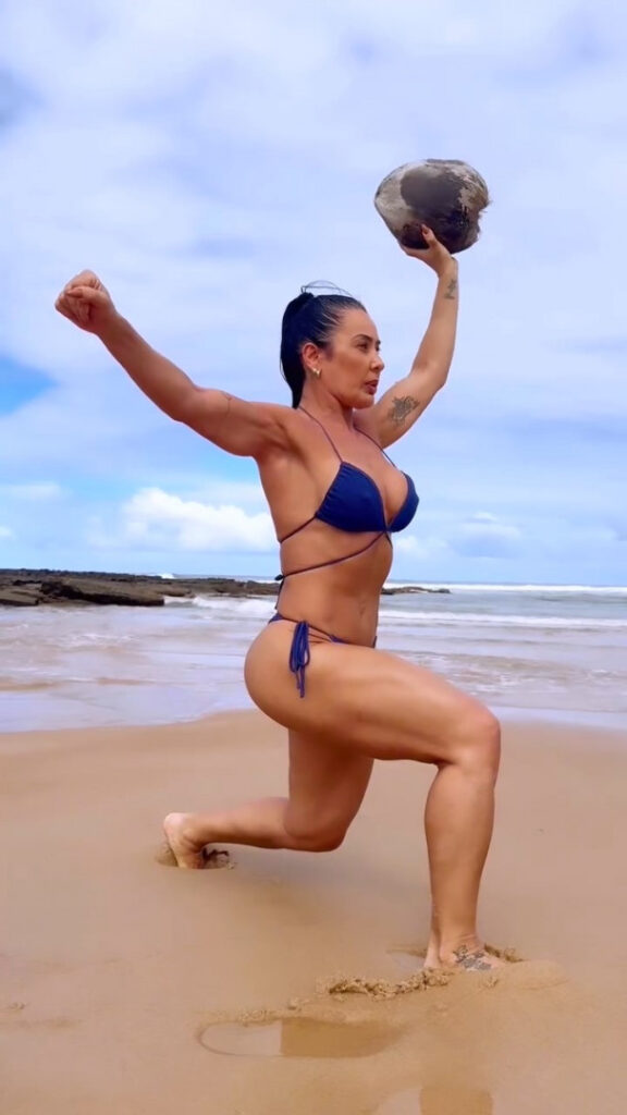 Brazil – Celeb – Scheila Carvalho – Nude