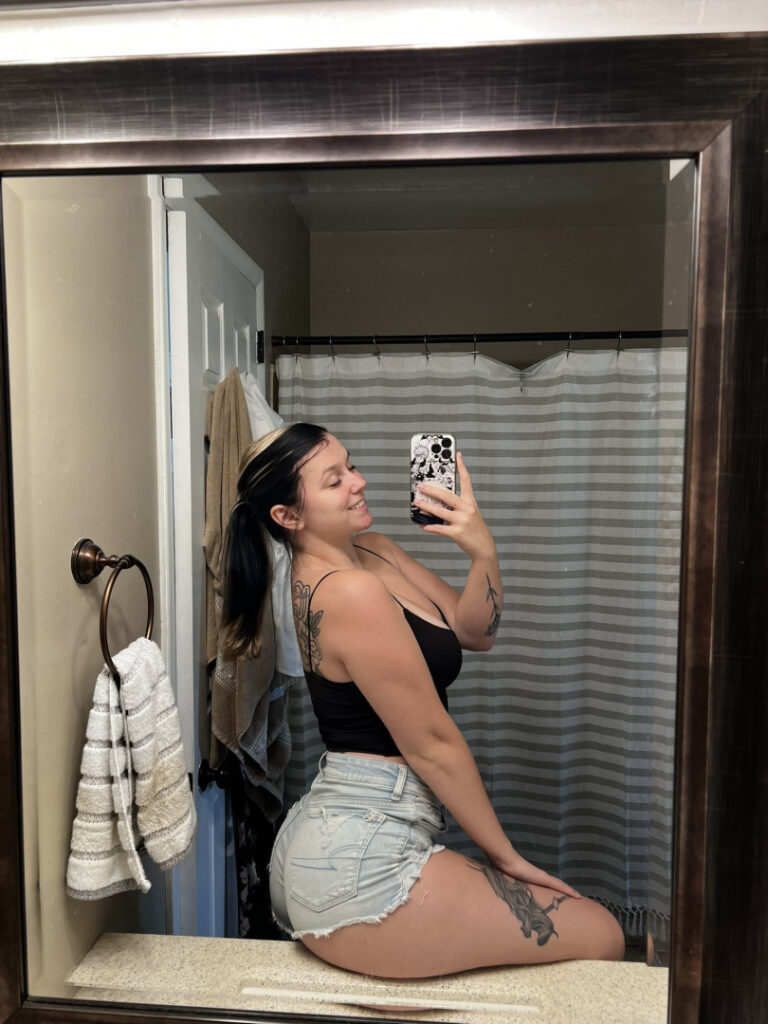 Twitch – OnlyFans – Boosty – Searching for Mini_dubbz – Nude