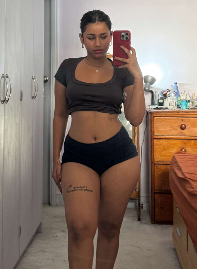 OnlyFans – Indian – T H I C C – senoritasara / senorita_sara._ – Nude Leaks