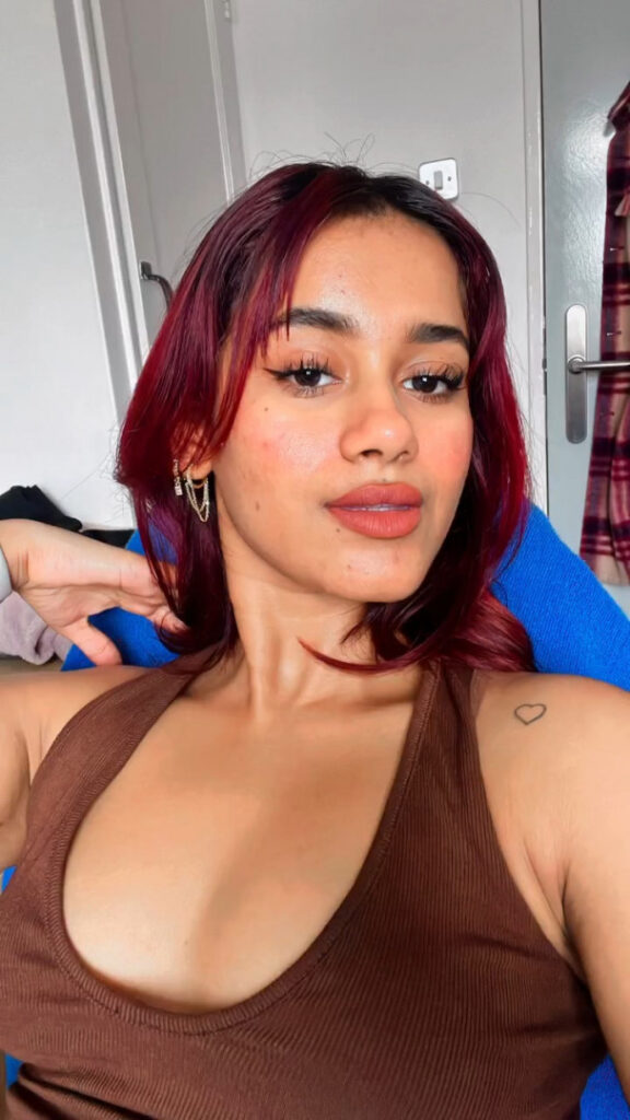 OnlyFans – Indian – T H I C C – senoritasara / senorita_sara._ – Nude Leaks