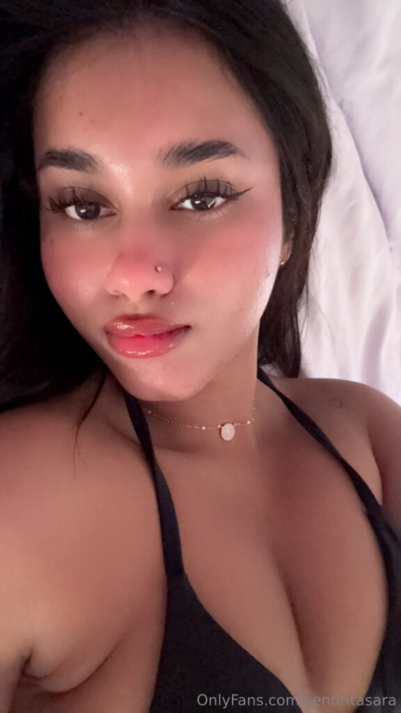 OnlyFans – Indian – T H I C C – senoritasara / senorita_sara._ – Nude Leaks