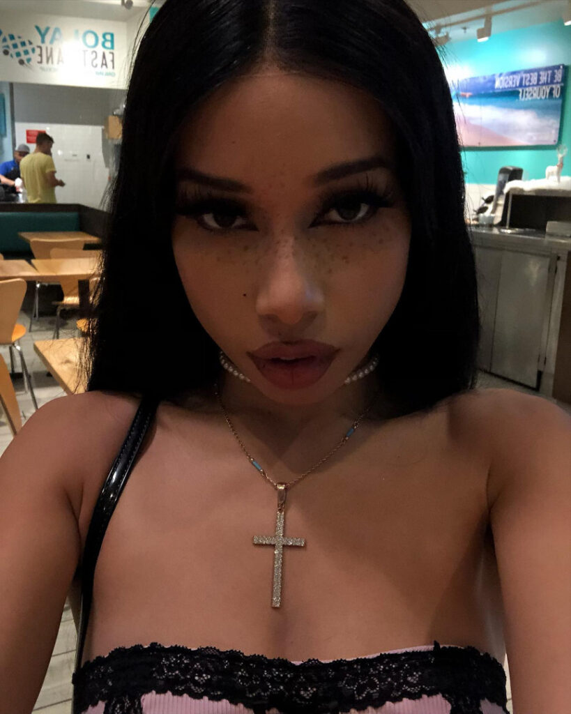 OnlyFans – TikTok – Cosplay – Shibuya Bambi / queenpuppy777 / alienrapperqueen / shibuyabambi – Nude Leaks