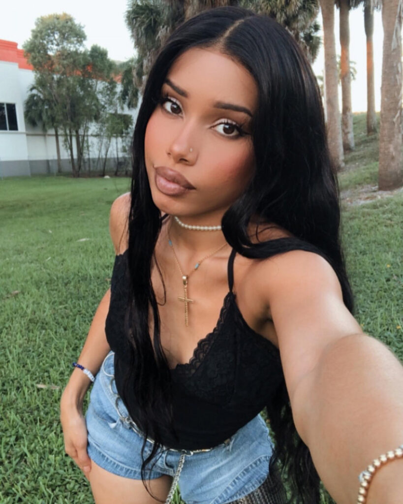 OnlyFans – TikTok – Cosplay – Shibuya Bambi / queenpuppy777 / alienrapperqueen / shibuyabambi – Nude Leaks