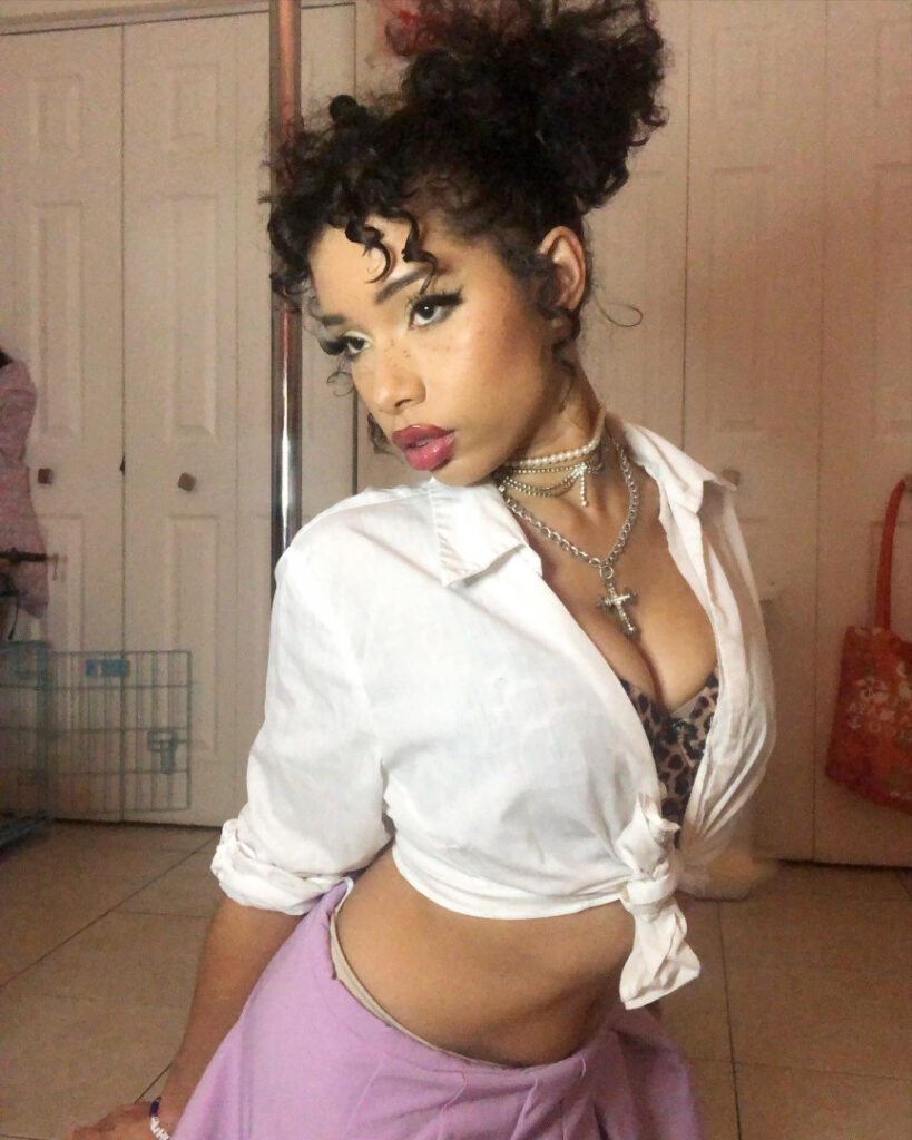 OnlyFans – TikTok – Cosplay – Shibuya Bambi / queenpuppy777 / alienrapperqueen / shibuyabambi – Nude Leaks