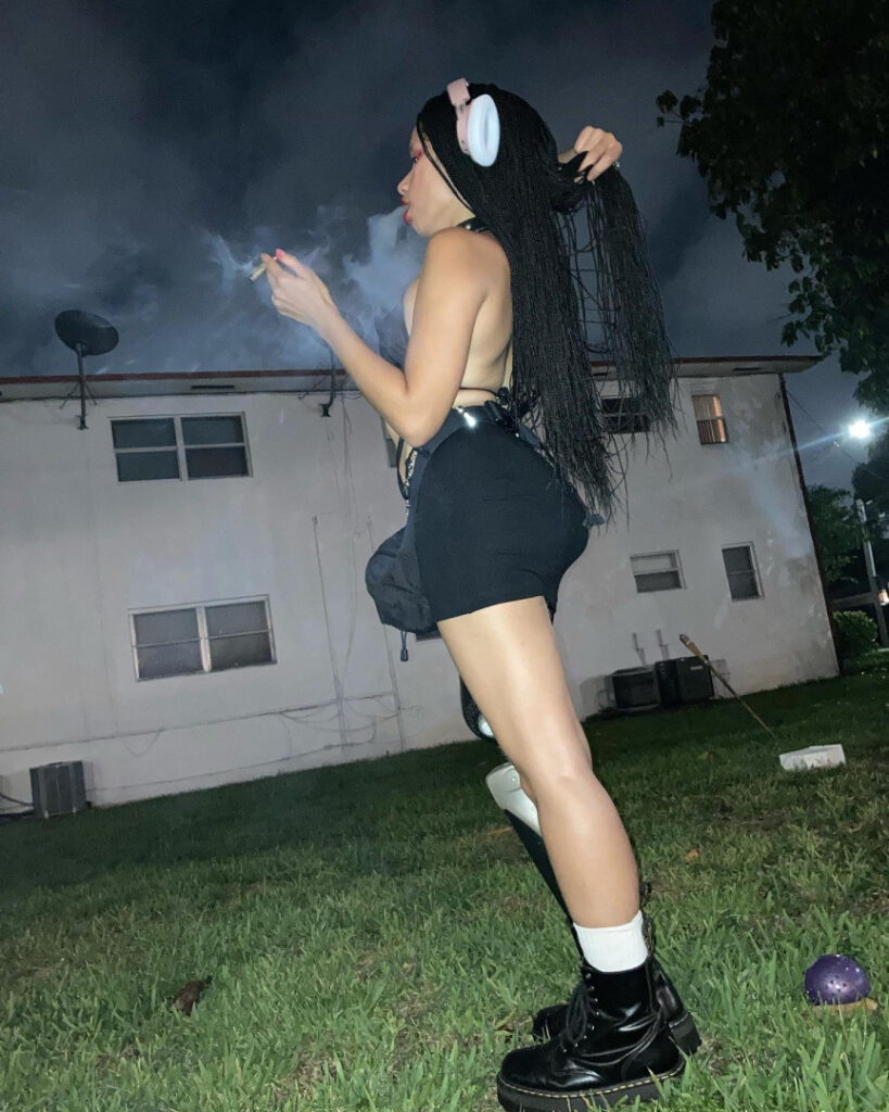 OnlyFans – TikTok – Cosplay – Shibuya Bambi / queenpuppy777 / alienrapperqueen / shibuyabambi – Nude Leaks