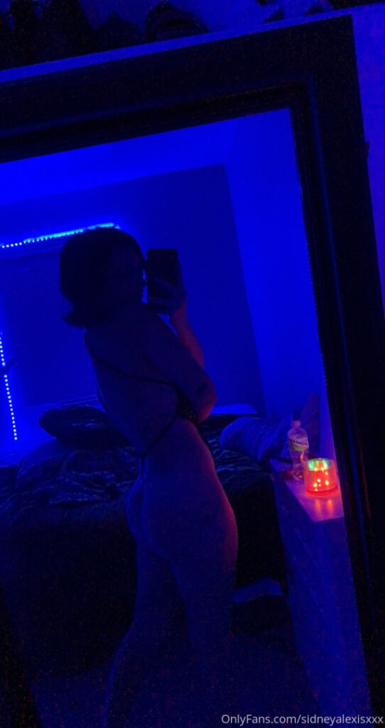 Sidney Alexis – Nude