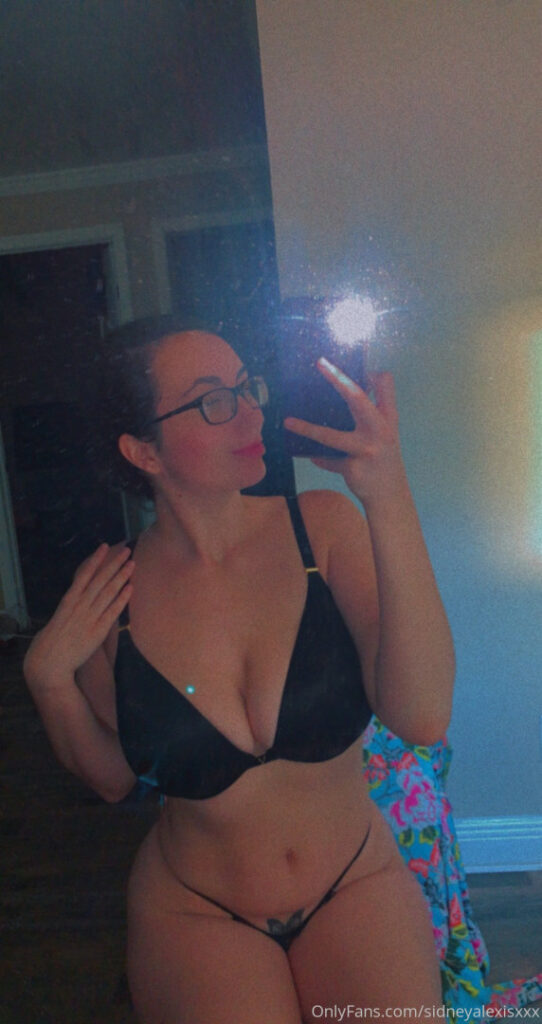 Sidney Alexis – Nude