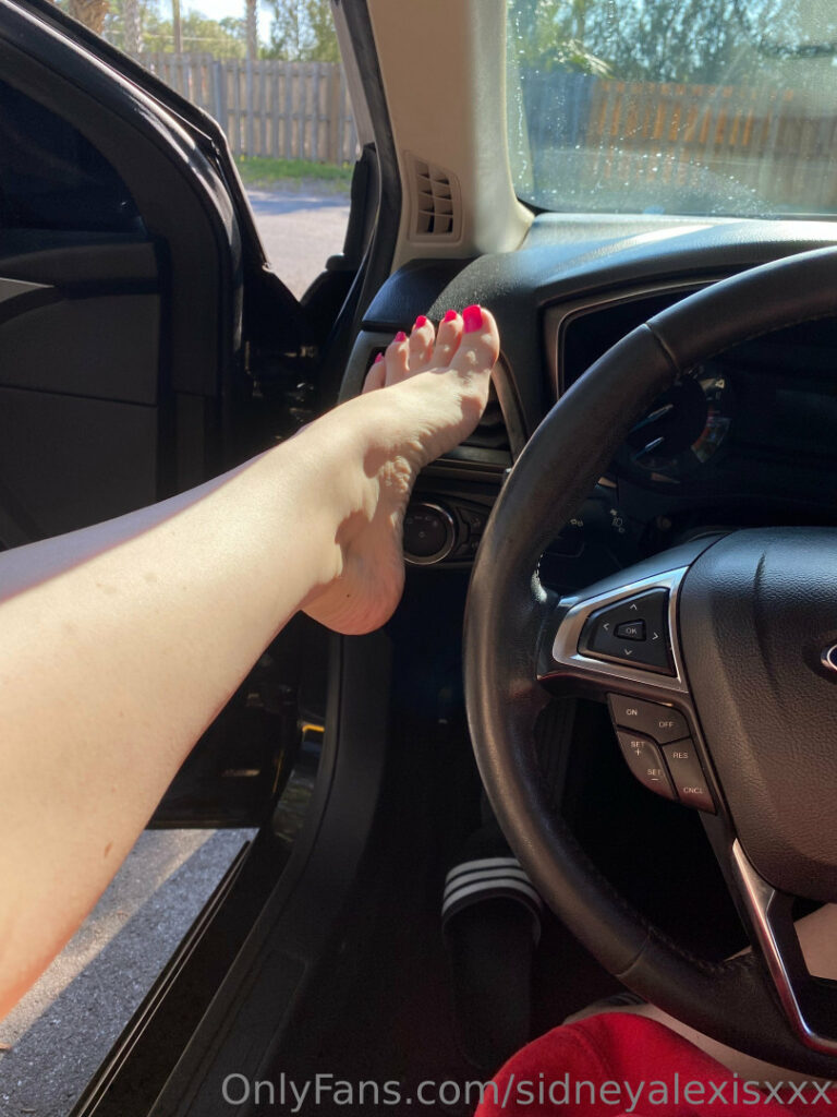 Sidney Alexis – Nude