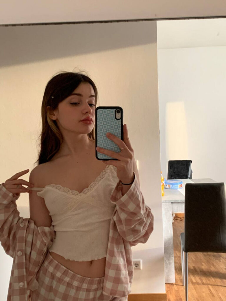 TikTok – Instagram – Teen – sighttttt (Vladlena) – Nude Leaks